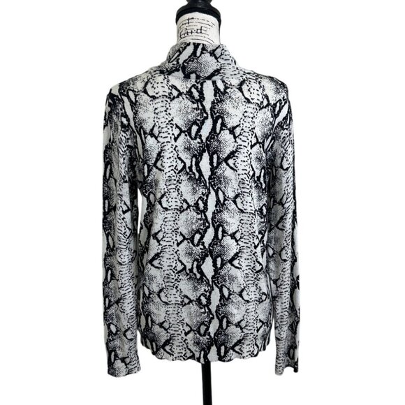 525 America Women's Size M Top Long Sleeve Sweater Mock Neck Beige Black Print - Picture 3 of 8